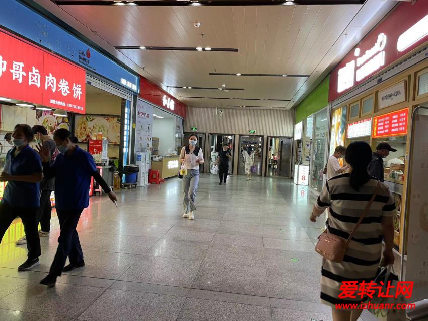 武汉商务区地铁出入口品牌包子店转让
